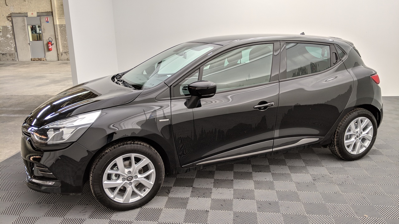 RENAULT CLIO IV 0.9 TCE 90CV LIMITED + NAVI + PACK CITY disponible chez Auto LS